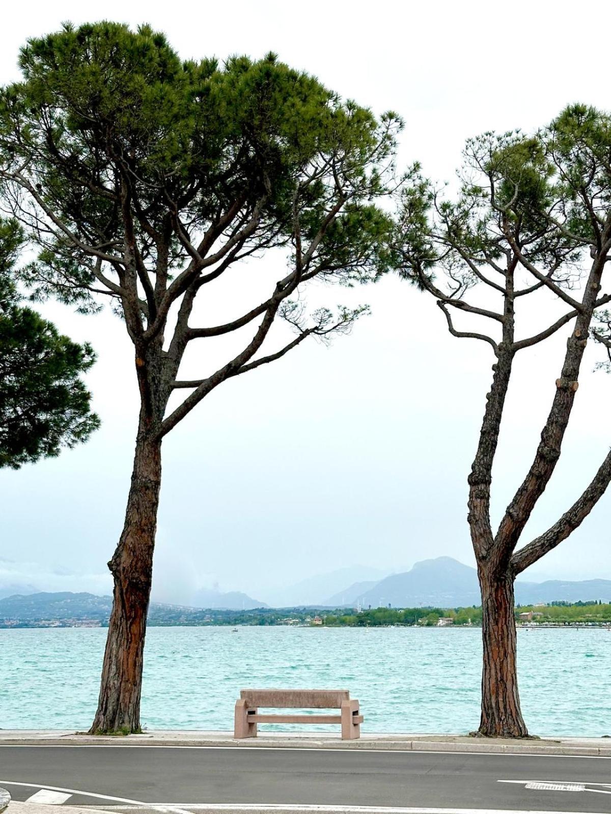 Villa 70 Peschiera del Garda Bagian luar foto